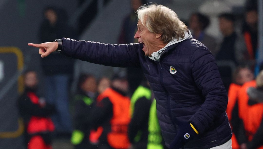 Jorge Jesus: Büyük hedefimizin lig olduğunu bilerek kuraları bekleyeceğiz